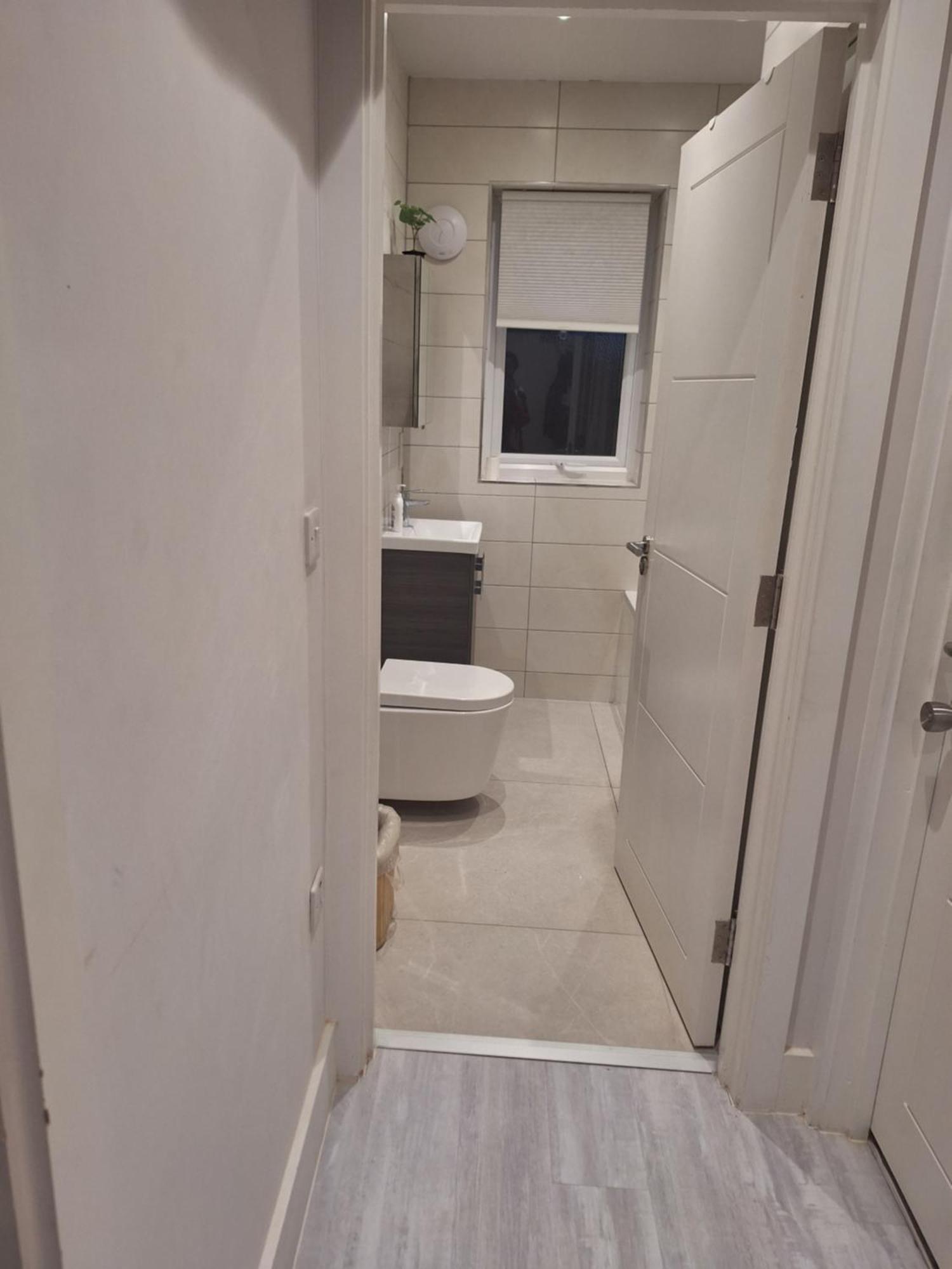 Budget Single Room Only For One Adult - Shared Flat Northolt  Esterno foto